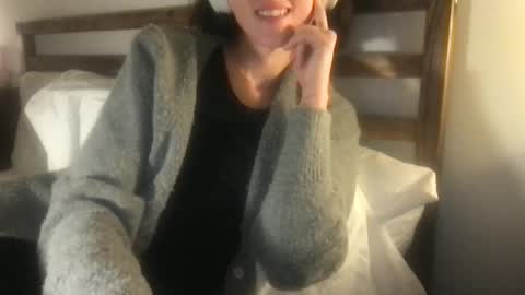 Snapshot of fakenshitsis chatting on 02-01-26, 12:53 Haydee online show from 02-01-26, 12:53