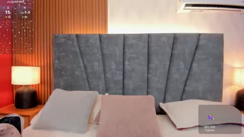 Snapshot of falaksweet_ chatting on 12-15-25, 12:31 Leila.... online show from 12-15-25, 12:31