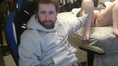 falcn2001 online show from 02-13-26, 05:53