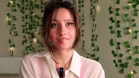 Snapshot of falinecrosthwaite chatting on 09-10-25, 08:53 Kaori online show from 09-10-25, 08:53