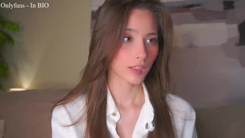 Snapshot of falinecrosthwaite chatting on 05-17-26, 07:10 Kaori online show from 05-17-26, 07:10