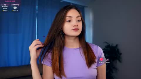 Snapshot of falineellson chatting on 09-16-25, 07:31 Erika online show from 09-16-25, 07:31