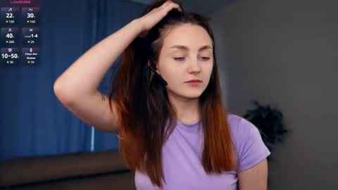 Snapshot of falineellson chatting on 09-25-25, 05:33 Erika online show from 09-25-25, 05:33