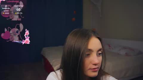 Snapshot of falineellson chatting on 11-05-25, 07:30 Erika online show from 11-05-25, 07:30