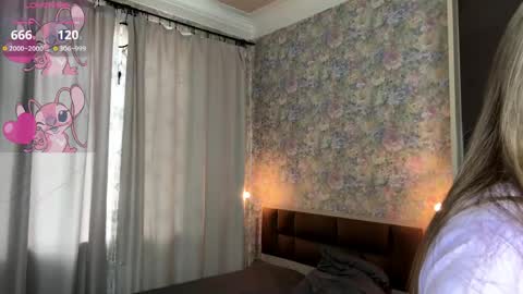 Erika online show from 04-19-26, 06:13