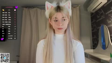 Emilia online show from 02-26-25, 04:14