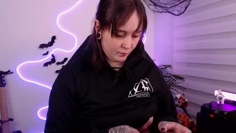 Snapshot of fallenag__ chatting on 10-24-25, 01:57 OF fallenag 1 online show from 10-24-25, 01:57