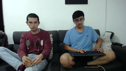 Snapshot of fallgays chatting on 01-13-25, 12:41 FallGays online show from 01-13-25, 12:41