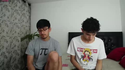 Snapshot of fallgays chatting on 10-12-25, 12:09 FallGays online show from 10-12-25, 12:09