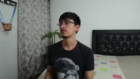 Snapshot of fallgays chatting on 10-18-25, 11:38 FallGays online show from 10-18-25, 11:38