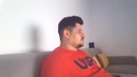 Snapshot of famousboy1 chatting on 06-04-26, 06:58 YoungChris online show from 06-04-26, 06:58