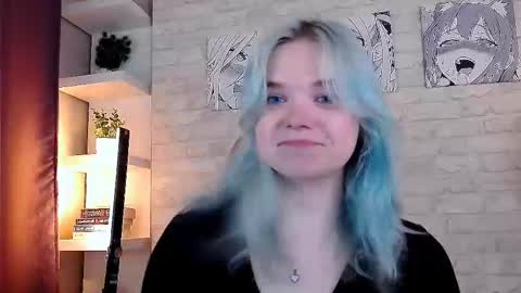 Snapshot of fancybella chatting on 10-25-25, 02:35 Bella online show from 10-25-25, 02:35