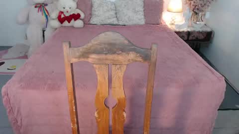 Layla online show from 03-01-25, 03:32