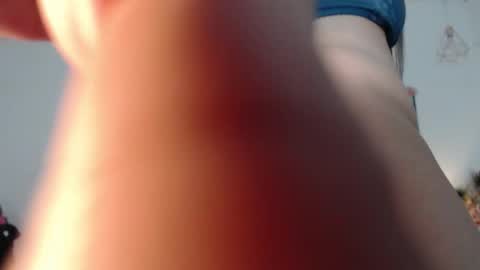 Layla online show from 10-03-25, 06:27