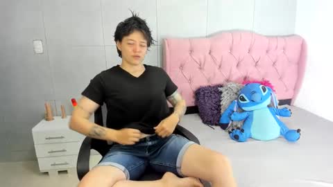 Snapshot of fanny_18 chatting on 09-11-25, 04:18 FANNY online show from 09-11-25, 04:18