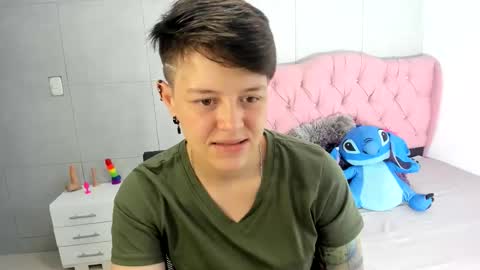 Snapshot of fanny_18 chatting on 09-15-25, 07:14 FANNY online show from 09-15-25, 07:14