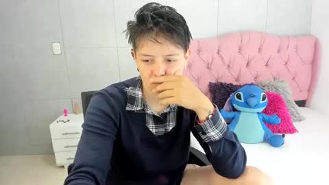 Snapshot of fanny_18 chatting on 10-04-25, 03:04 FANNY online show from 10-04-25, 03:04