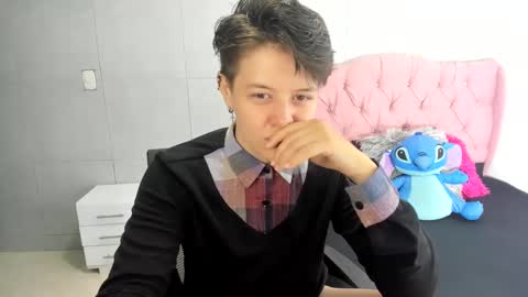 Snapshot of fanny_18 chatting on 10-14-25, 01:56 FANNY online show from 10-14-25, 01:56