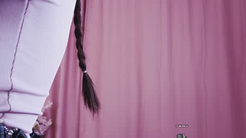 Kim online show from 01-28-25, 07:10