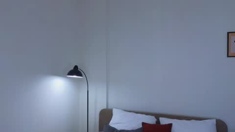 Eva online show from 03-06-25, 04:19