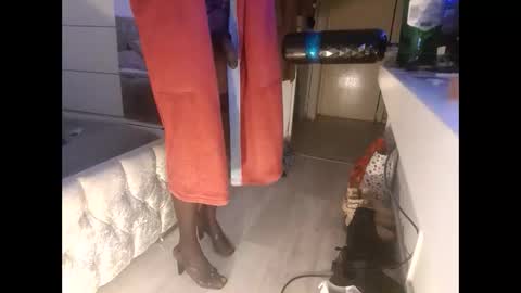 fantasticdeee online show from 01-11-25, 06:35