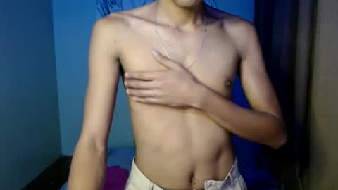 Snapshot of fantasy_davidxx chatting on 03-08-25, 12:30 David online show from 03-08-25, 12:30