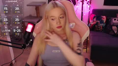 Lisa online show from 02-08-26, 10:02