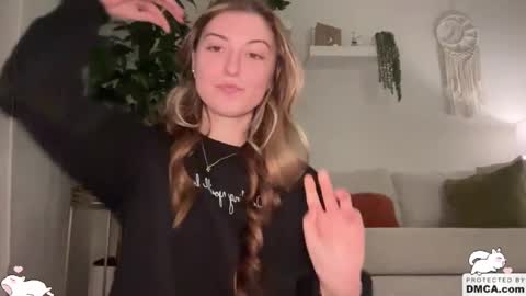 Snapshot of fantasyella chatting on 03-01-25, 12:12 Ella online show from 03-01-25, 12:12