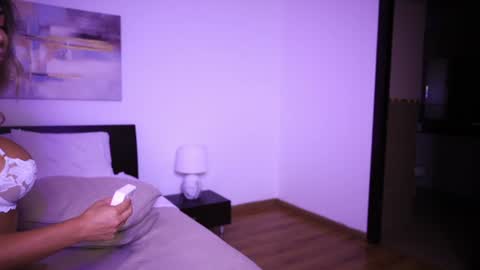 Snapshot of fantasystudiox chatting on 03-10-25, 03:12 Carmina online show from 03-10-25, 03:12