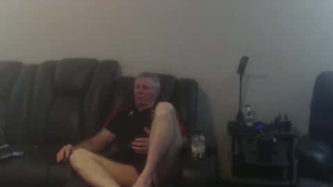 Snapshot of fantom666 chatting on 12-15-25, 05:39 PHANTOM online show from 12-15-25, 05:39