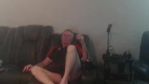 Snapshot of fantom666 chatting on 12-16-25, 06:02 PHANTOM online show from 12-16-25, 06:02