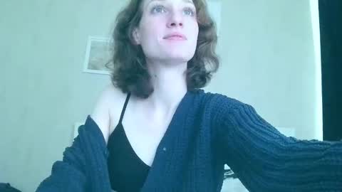 Snapshot of fapputa chatting on 11-17-25, 11:27 Kira online show from 11-17-25, 11:27