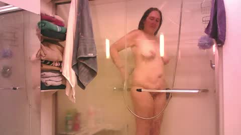 Scarlett online show from 12-19-25, 04:25