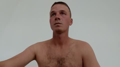 Snapshot of farafonoff chatting on 10-12-25, 09:41 farafonoff online show from 10-12-25, 09:41