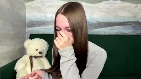 Anna Scovich online show from 11-06-25, 12:39