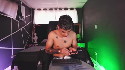 Snapshot of farid_jake_ chatting on 01-04-25, 07:44 farid_jake_ online show from 01-04-25, 07:44