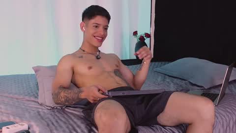 Snapshot of farid_jake_ chatting on 09-26-25, 06:45 farid_jake_ online show from 09-26-25, 06:45