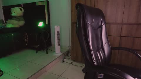 Snapshot of farid_jake_ chatting on 10-22-25, 07:02 farid_jake_ online show from 10-22-25, 07:02