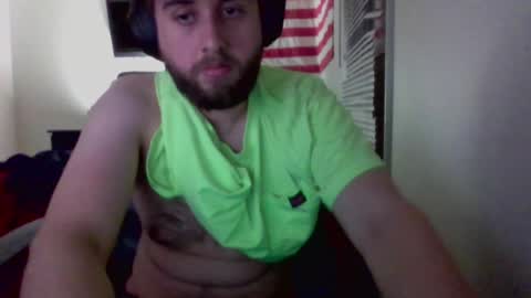 Snapshot of farmboy2398 chatting on 01-03-25, 11:23 farmboy2398 online show from 01-03-25, 11:23