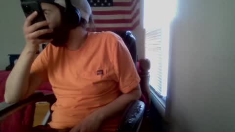 Snapshot of farmboy2398 chatting on 01-08-25, 07:13 farmboy2398 online show from 01-08-25, 07:13