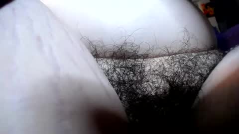 Snapshot of farrahfindom chatting on 10-20-25, 03:29 Farrah online show from 10-20-25, 03:29