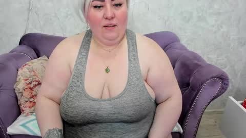 fashiona online show from 02-01-25, 07:57