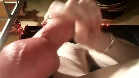 Snapshot of fastbike chatting on 03-11-25, 03:59 Fastbike online show from 03-11-25, 03:59