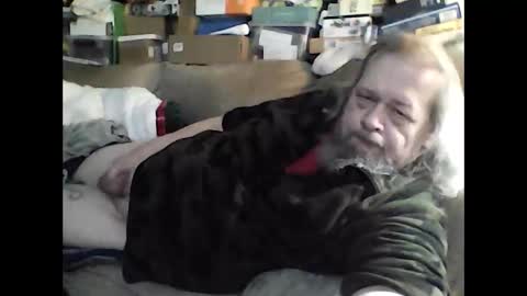 Snapshot of fasteddysex chatting on 01-17-25, 10:55 HoneyCumJuice4U online show from 01-17-25, 10:55