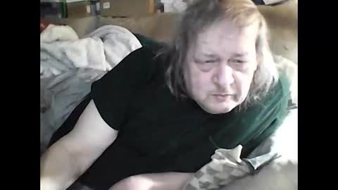 Snapshot of fasteddysex chatting on 02-27-25, 10:04 HoneyCumJuice4U online show from 02-27-25, 10:04