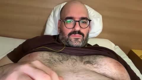 Snapshot of fatandfurry chatting on 10-09-25, 11:03 Mammouth online show from 10-09-25, 11:03