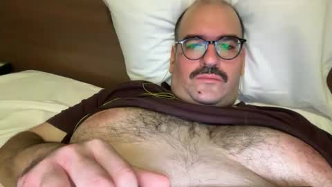 Snapshot of fatandfurry chatting on 10-21-25, 11:05 Mammouth online show from 10-21-25, 11:05