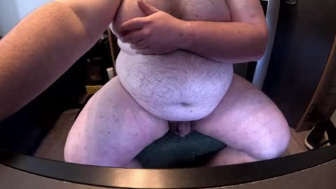 Snapshot of fatchubbybearguy chatting on 04-17-26, 09:12 fatchubbybearguy online show from 04-17-26, 09:12