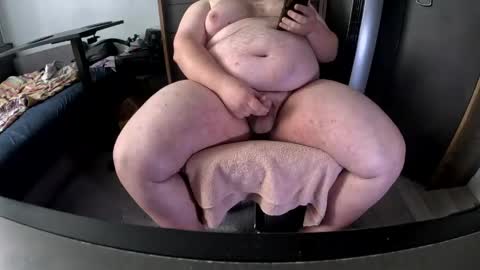 Snapshot of fatchubbybearguy chatting on 05-15-26, 02:02 fatchubbybearguy online show from 05-15-26, 02:02