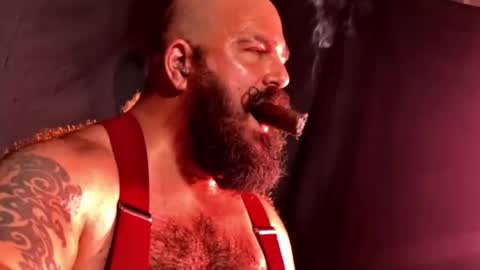 Snapshot of fatredneckpapa chatting on 11-17-25, 11:27 FAT PAPA online show from 11-17-25, 11:27